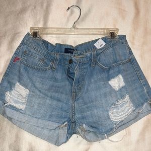 Levi’s Boyfriend Jean Shorts